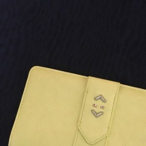 Stella and Dot Soho flap wallet